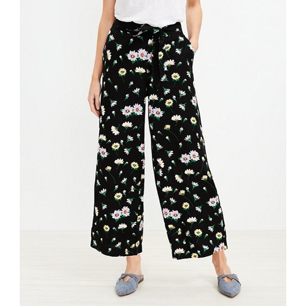 🌼 LOFT BLACK FLORAL RAYON PEPLUM TOP! - Picture 9 of 9